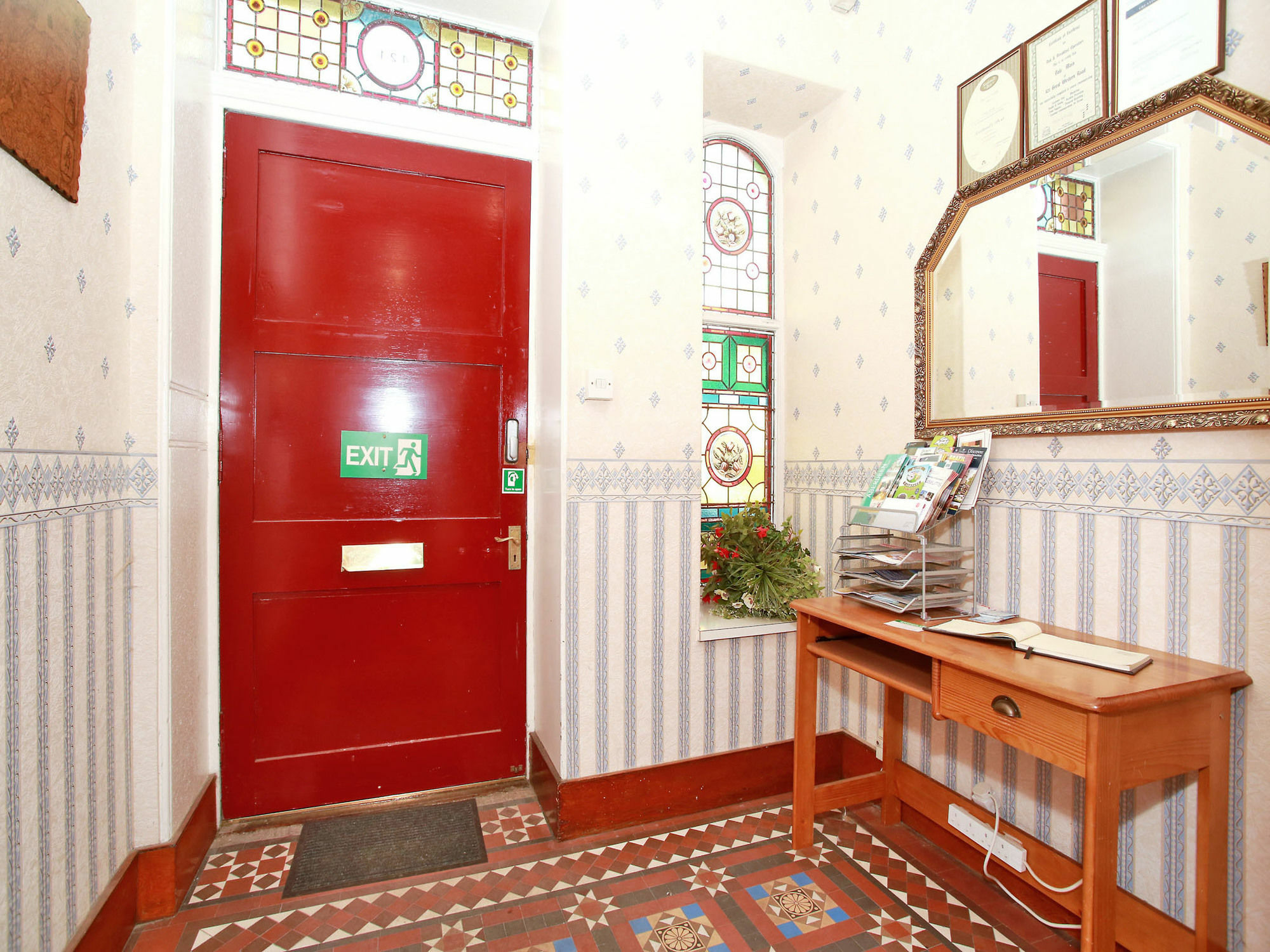 Guest house Citihouse West End 3*