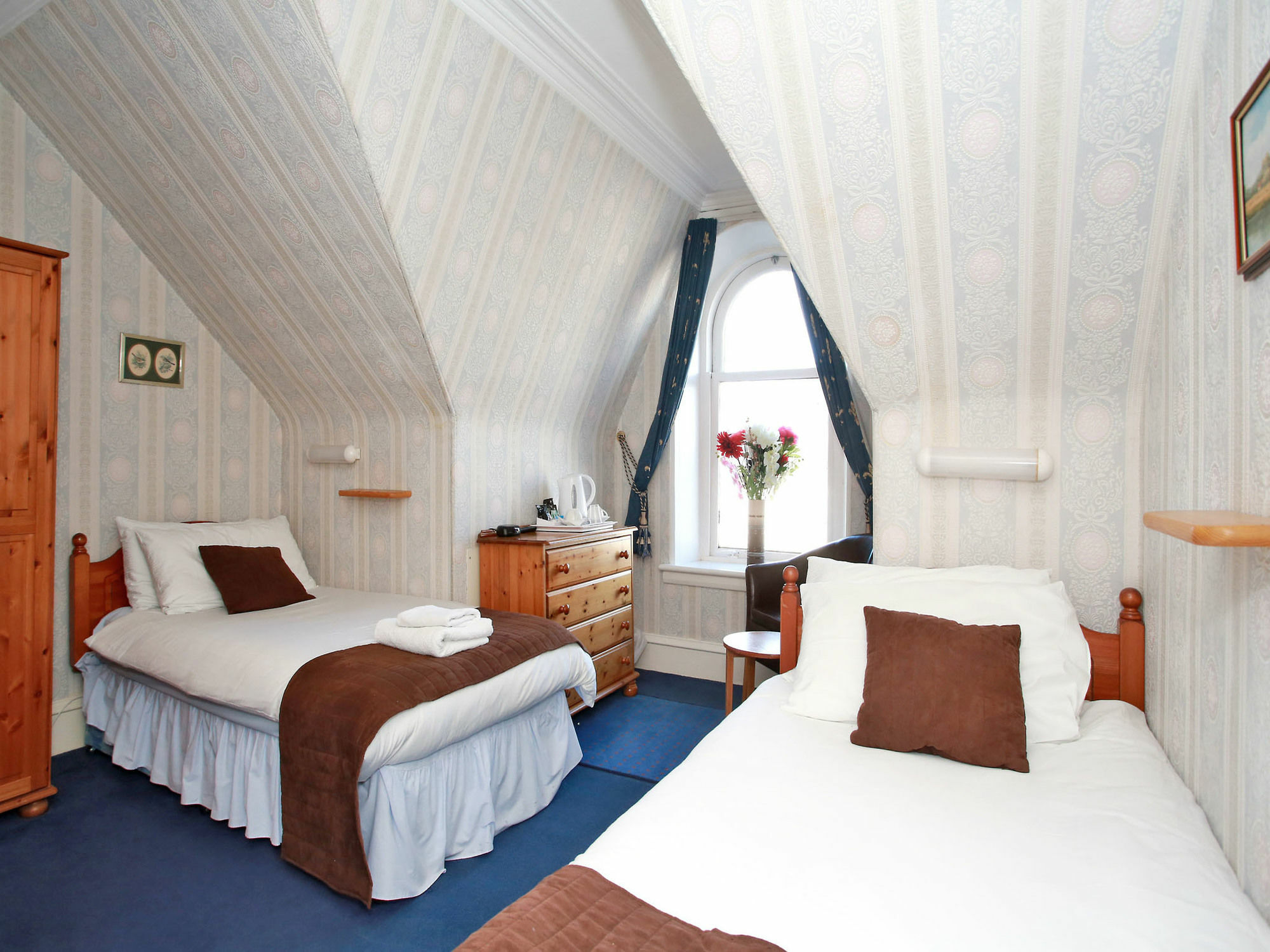 Citihouse West End 3*