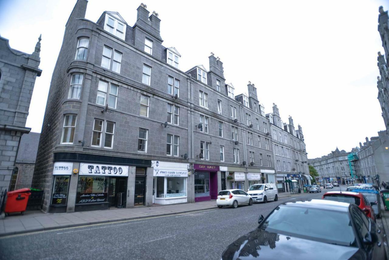 Modern Flat In Rosemount/city Centre Apartment *