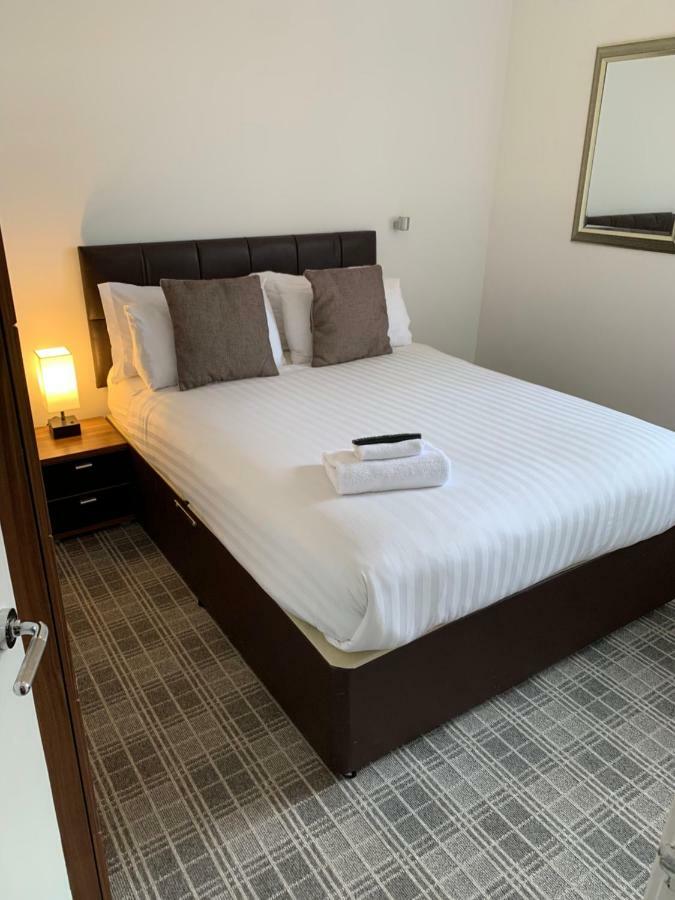 Howburn Apartment *