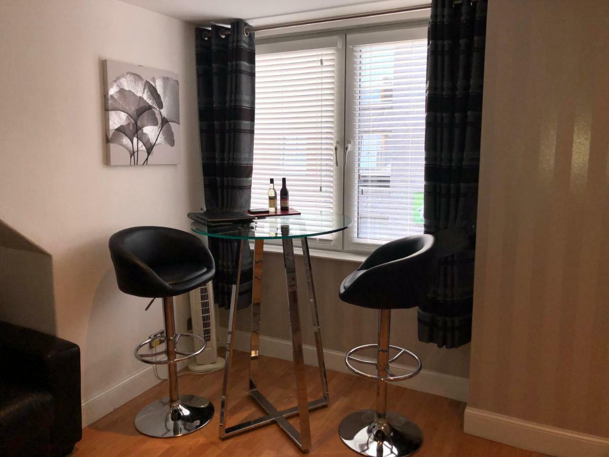 Apartment Chapel *