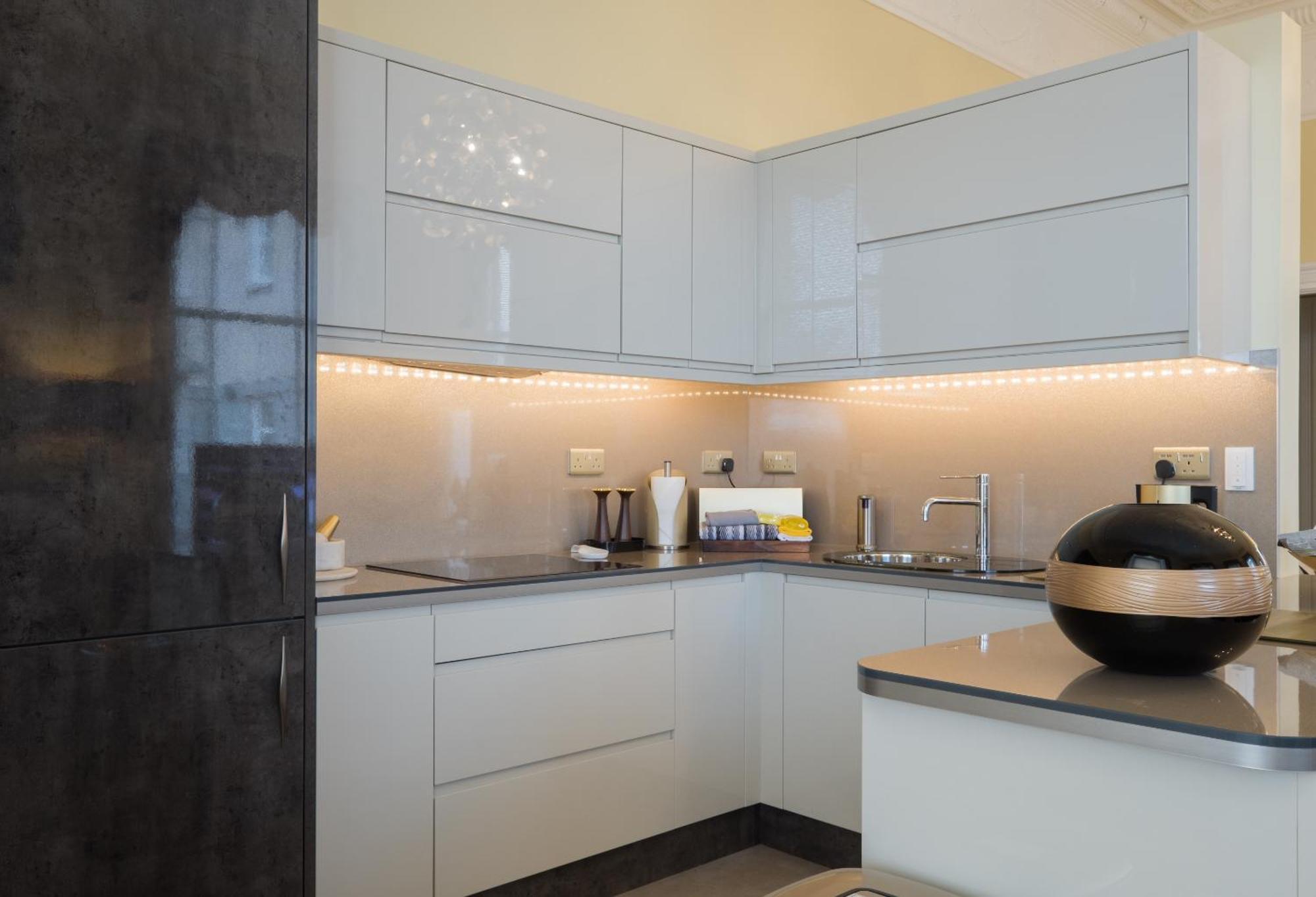 Marks At The Manor Luxury Riverside - Sleeps Up To 4, With Parking And Sky Tv Apartment