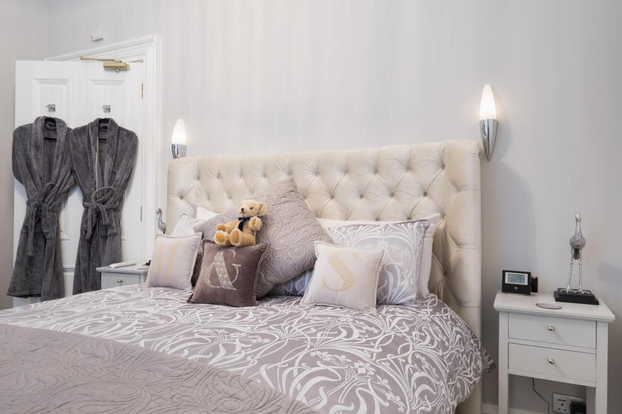 Marks At The Manor Luxury Riverside - Sleeps Up To 4, With Parking And Sky Tv *