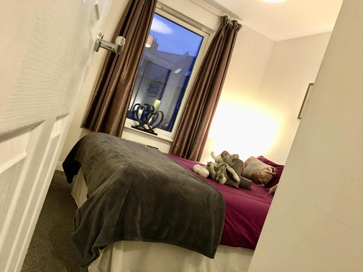 Central Spacious 2 Bedroom By Union Square Free Parking Aberdeen