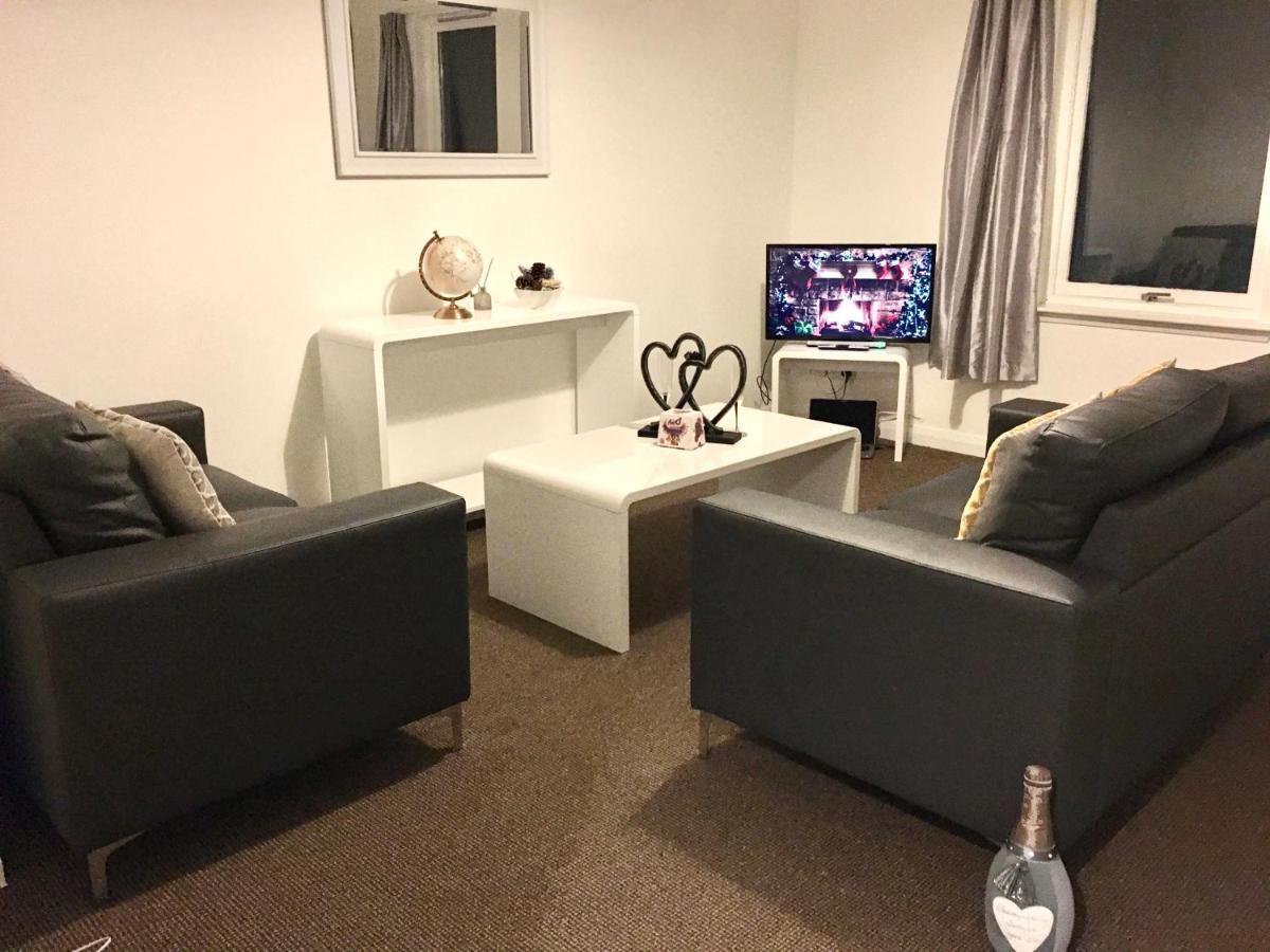 Central Spacious 2 Bedroom By Union Square Free Parking Apartment *
