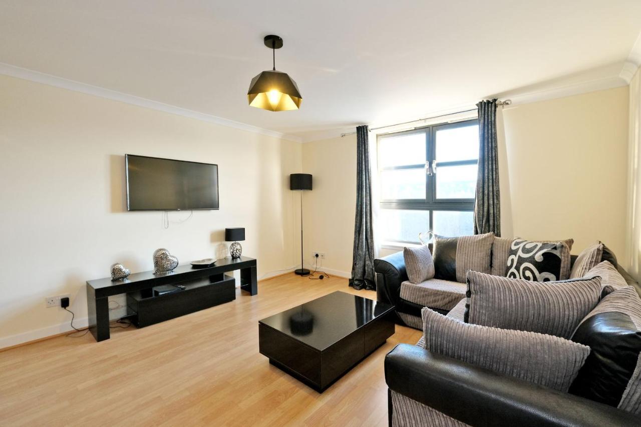 Apartment Orangeapartments Riverside Drive,5 Minutes From Centre *