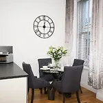 Parkhill Luxury Serviced Apartments - City Centre Apartments