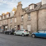 Hutch 2 Bed Apart