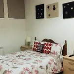 Heart Of Aberdeen City Centre 3 Bedrooms Apartment