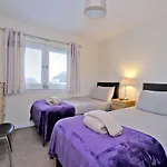 Caledonia Newhills Apartment