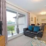 Caledonia Newhills Apartment