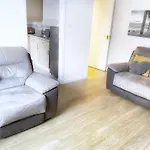Ground Floor Central 1 Bed With Parking