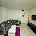 Cheerz Apartments