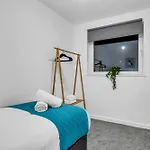 Spital Stay - Sja Stays - Modern 3 Bed Apartment