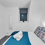 Spital Stay - Sja Stays - Modern 3 Bed Apartment