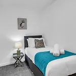 Spital Stay - Sja Stays - Modern 3 Bed Apartment
