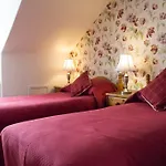 Roselea House