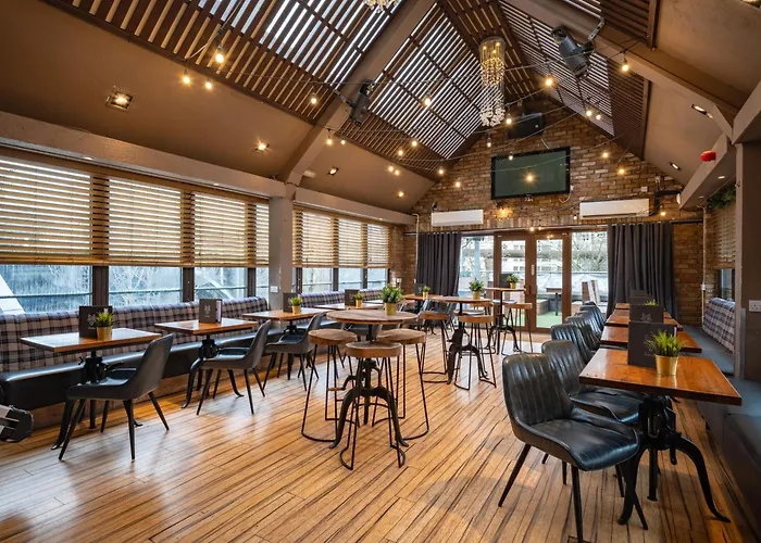 Siberia Bar & Hotel