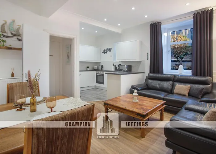 Selkies Retreat ✪ Grampian Lettings Ltd