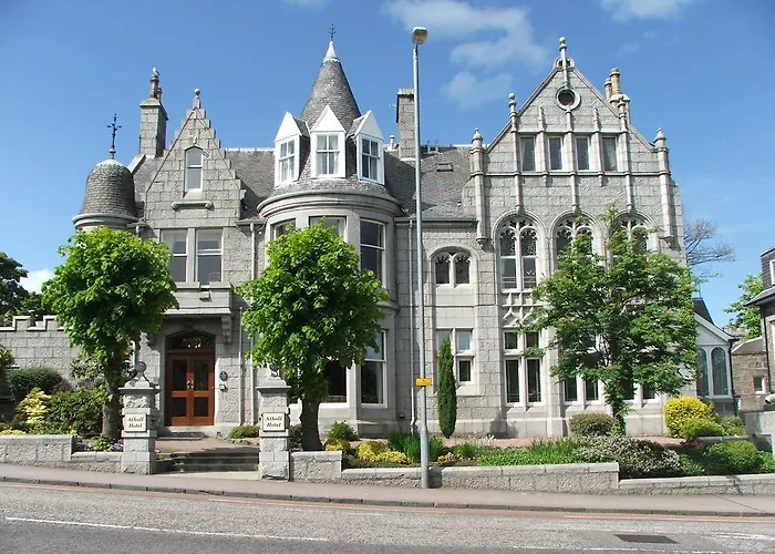 Atholl Hotel