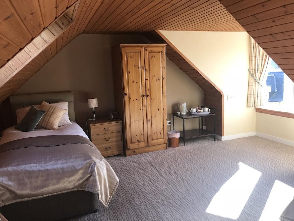 Cove Bay Hotel 3*