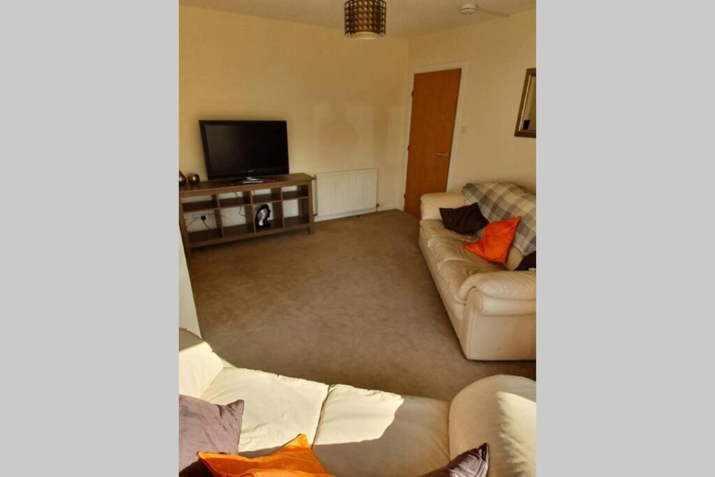 Apartment Close To The Beach! Aberdeen
