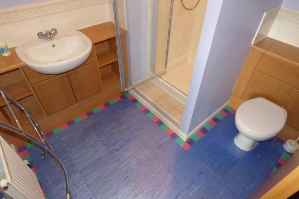 Apartment Comfortable, Self Contained 2 Double Beds Town Near Pittodrie Stadium