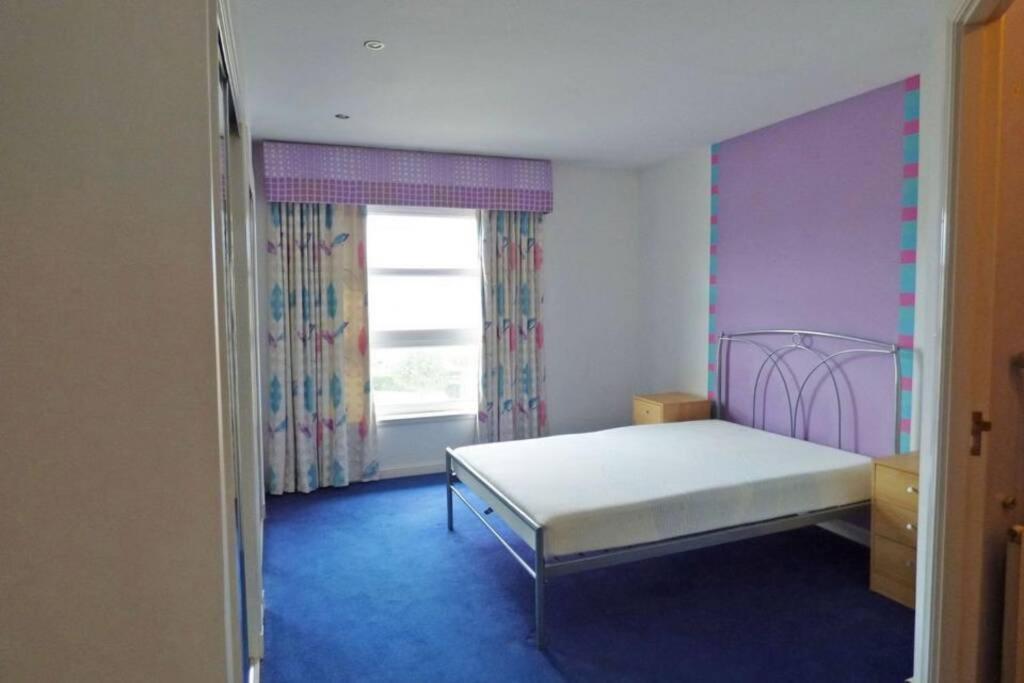 Comfortable, Self Contained 2 Double Beds Town Near Pittodrie Stadium Apartment