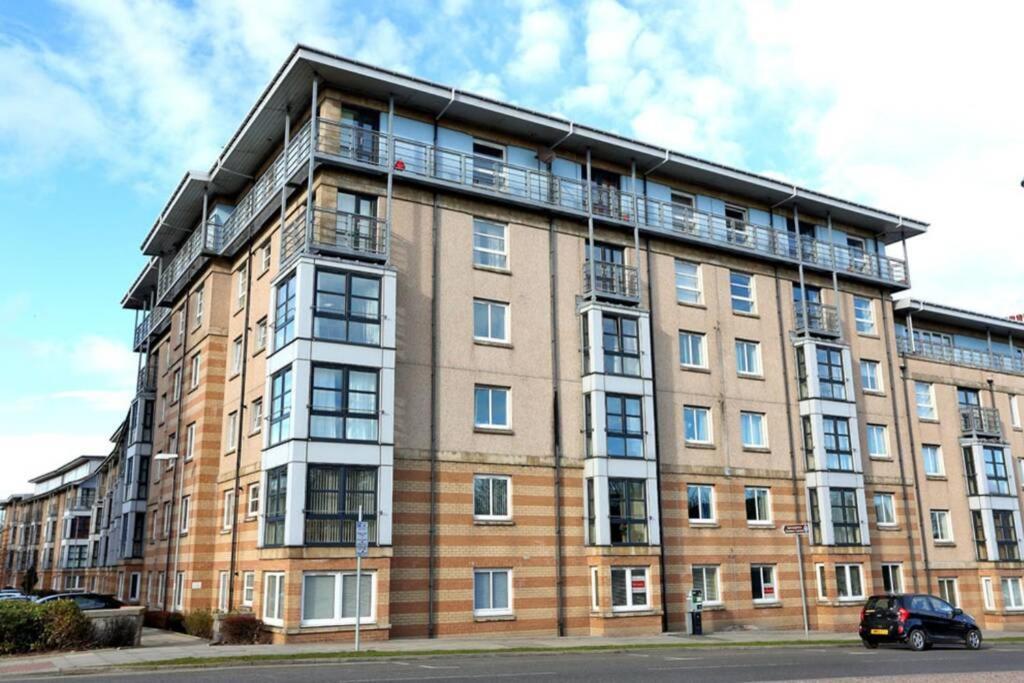 Apartment Lovely 2 Bed Close To Beach!