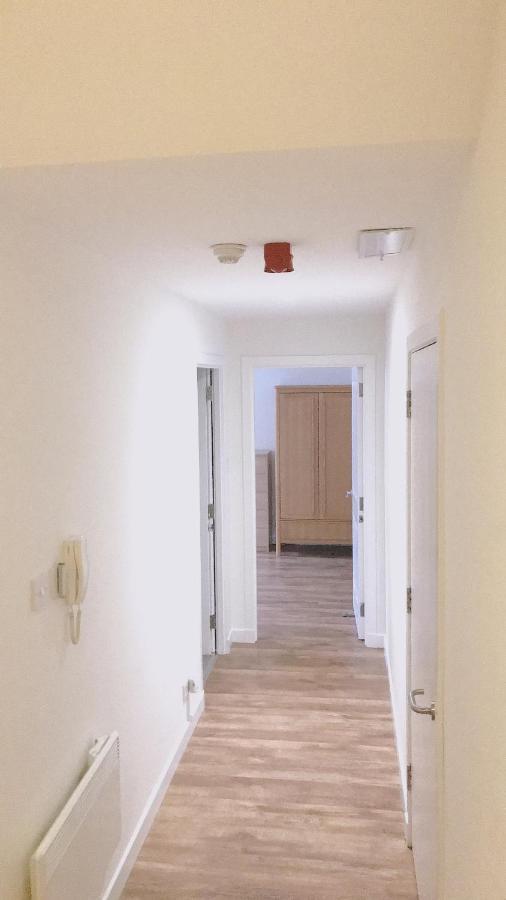 Heart Of Centre 3 Bedrooms *
