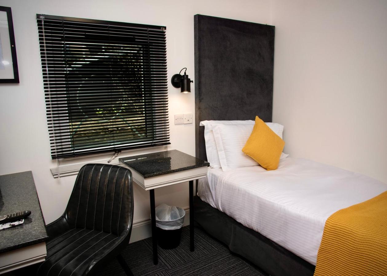 Hotel Siberia Bar & Aberdeen