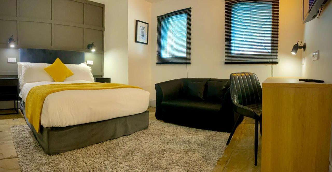 Siberia Bar & Hotel Aberdeen