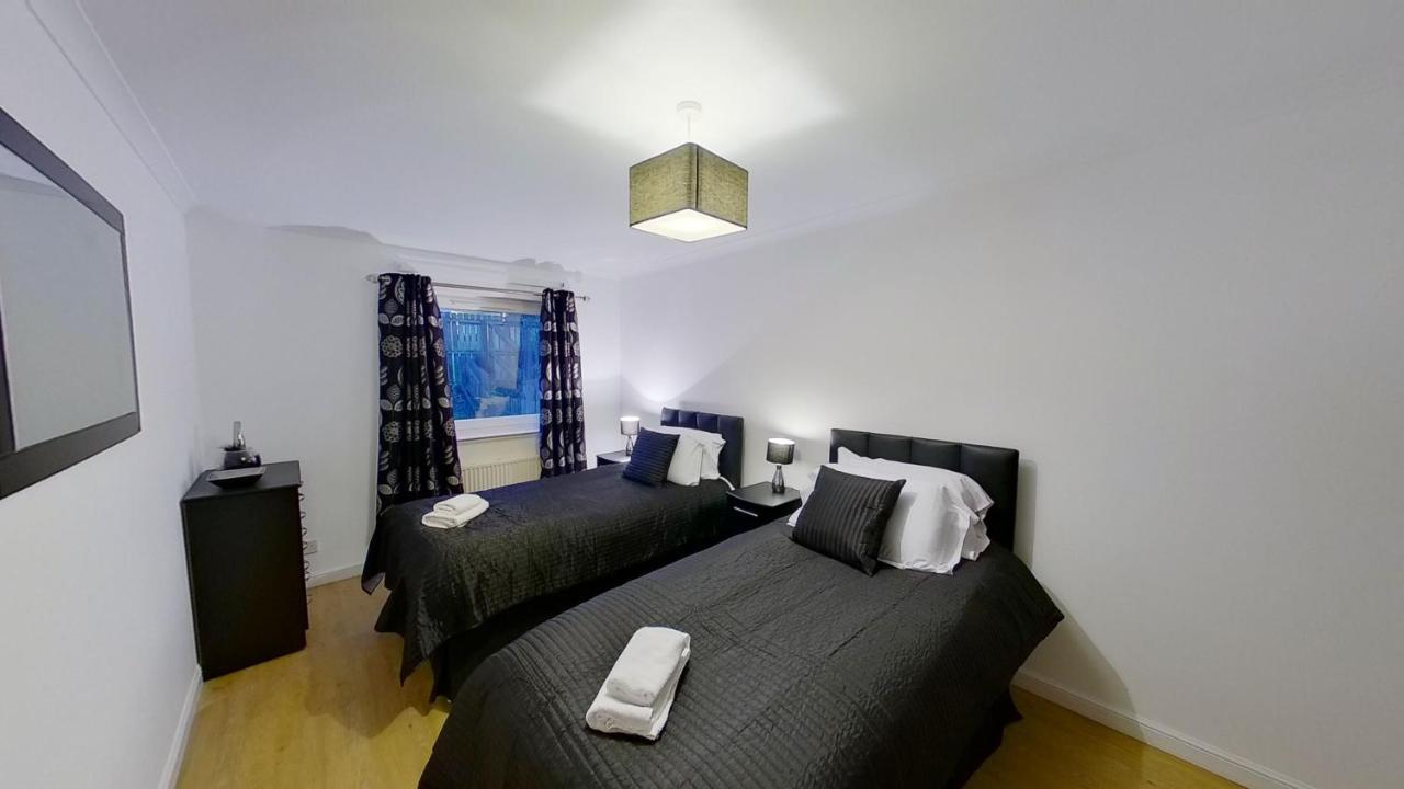 Apartment Orange Town House - Shaw Road, Only 6 Minutes To Centre