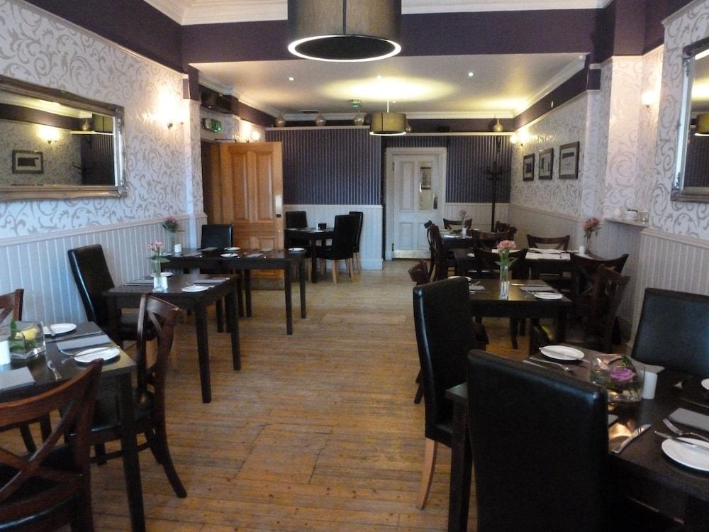 At The Park Hotel 3*