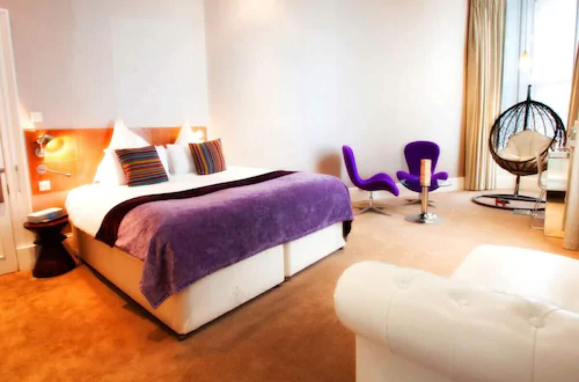 Carmelite Hotel; Bw Signature Collection Hotel