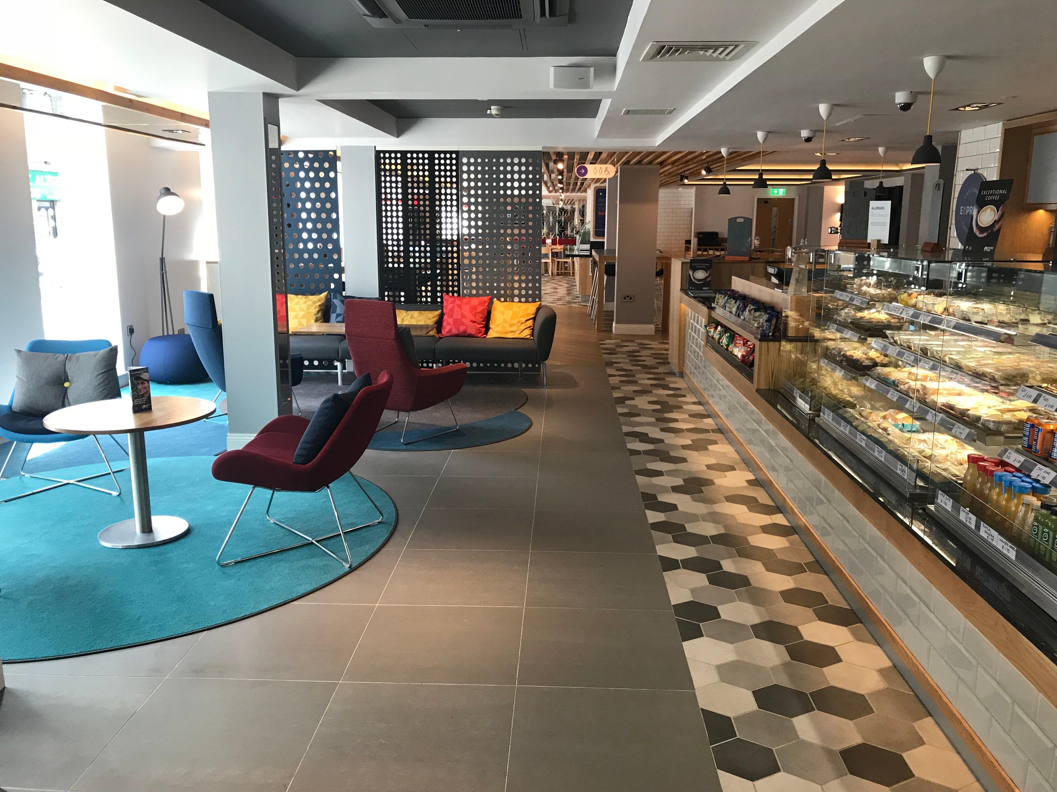 Hotel Express Centre By Ihg 3*