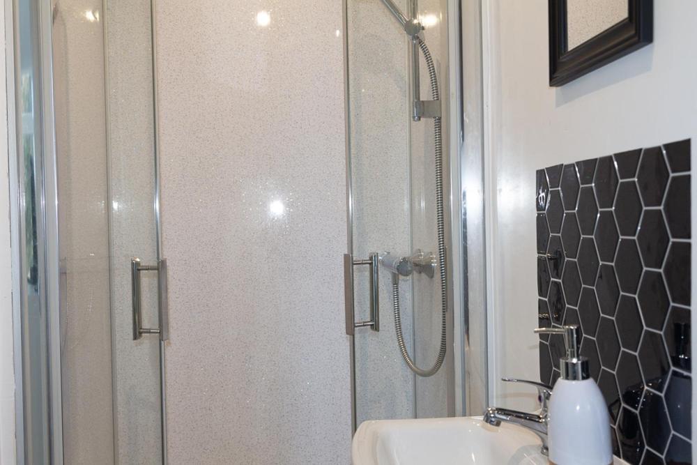 Vion - King Suites Apartment *