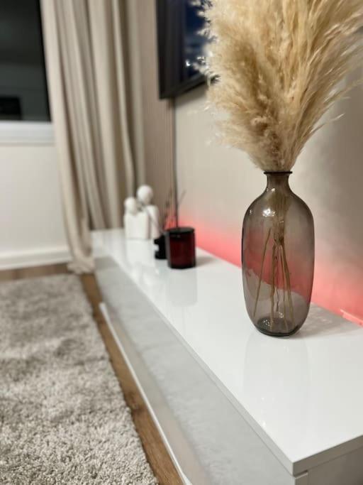 Apartment Stunning 2-bed In The Heart Of Aberdeen* Aberdeen