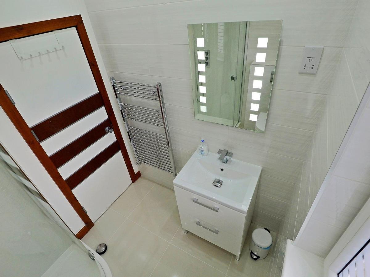 Homestay Private In Modern *