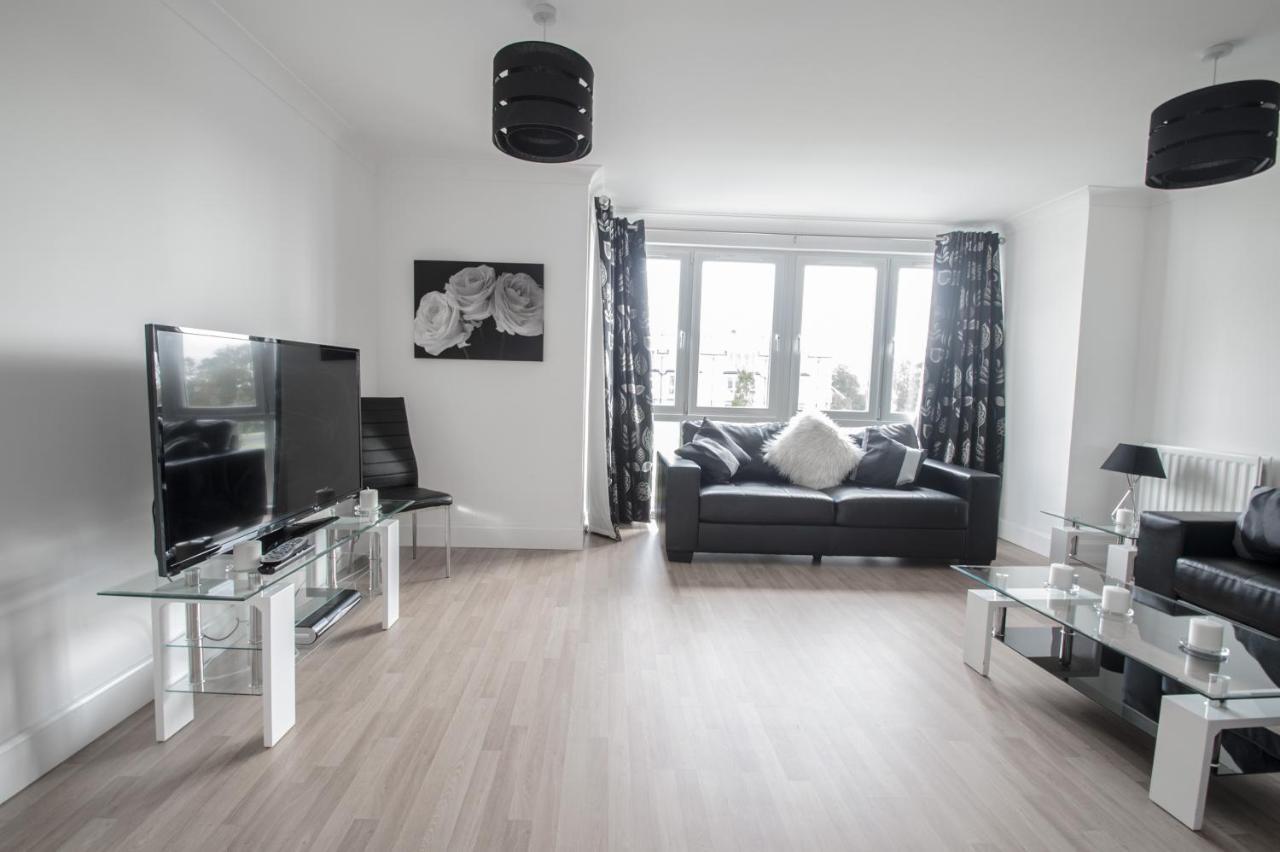 Woodlands Luxury 4 Bedroom Townhouse Cults Aberdeen