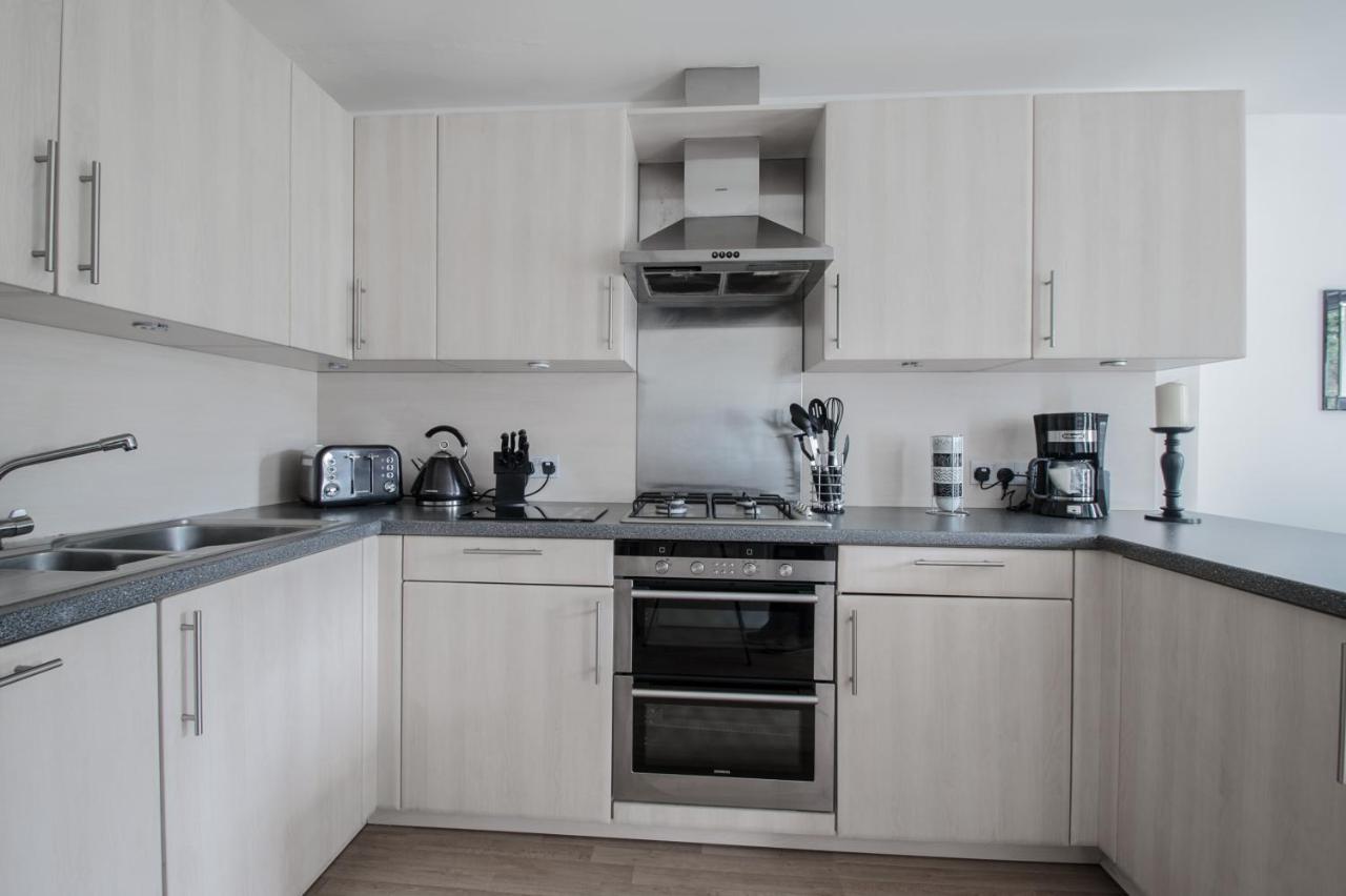 Apartamento Woodlands Luxury 4 Bedroom Townhouse Cults