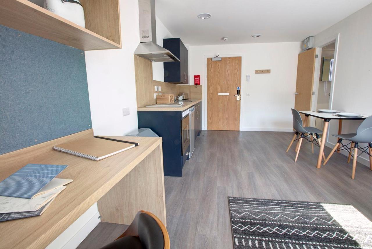 Apartment Caledon Court In *