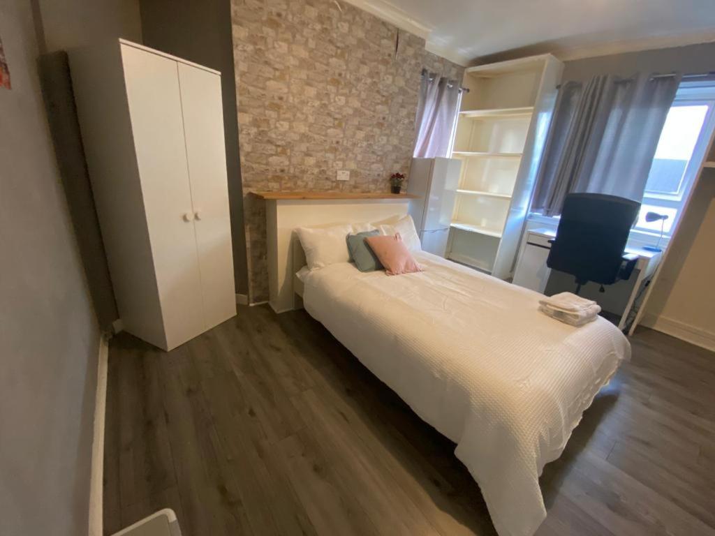 Lovely Private In Sandilands Dr Ab24 Acomodação com café da manhã  Aberdeen
