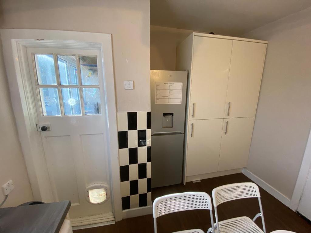 Lovely Private In Sandilands Dr Ab24 Aberdeen