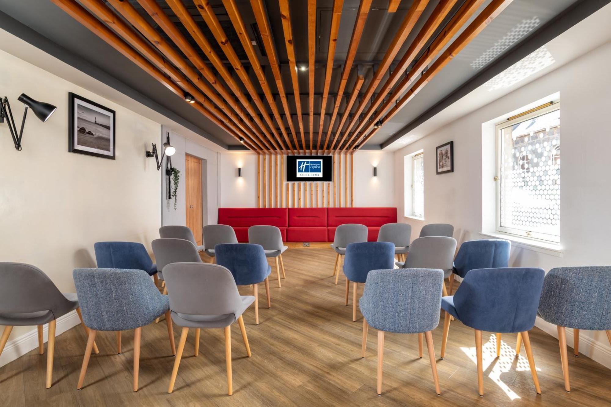 Express Centre By Ihg Hotel
