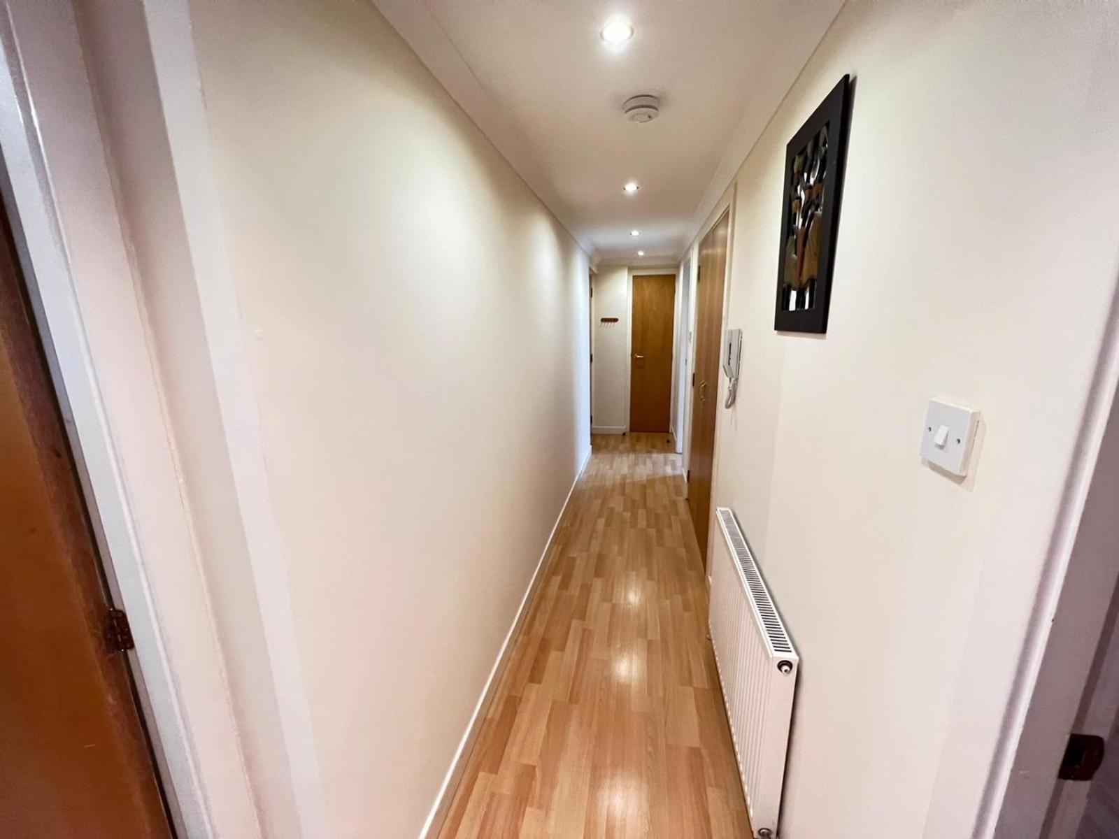 Apartamento Lovely Two-bed Apt *