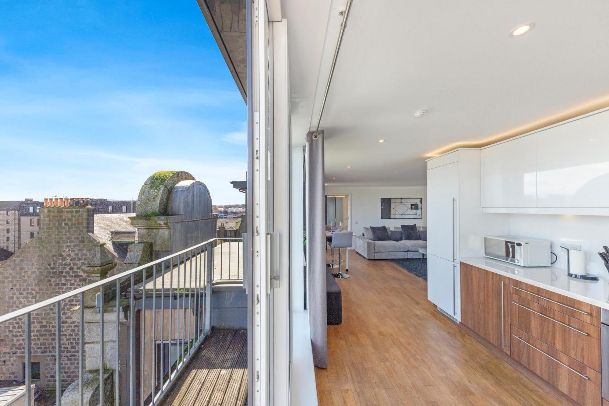 Mearns Street Penthouse - Grampian Lettings Ltd Apartment
