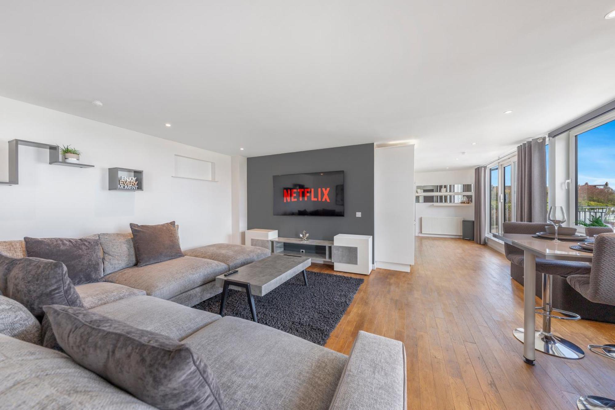 Mearns Street Penthouse - Grampian Lettings Ltd Apartment