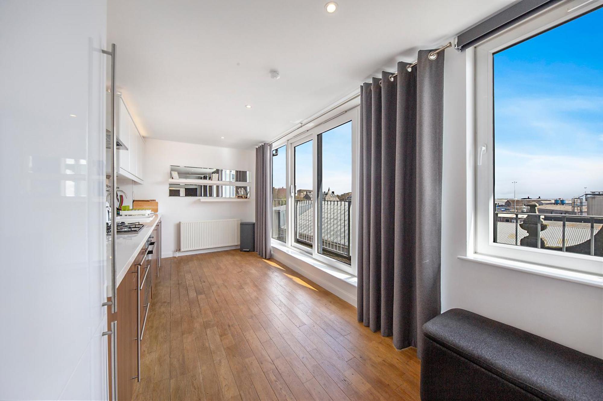 Apartment Mearns Street Penthouse - Grampian Lettings Ltd Aberdeen
