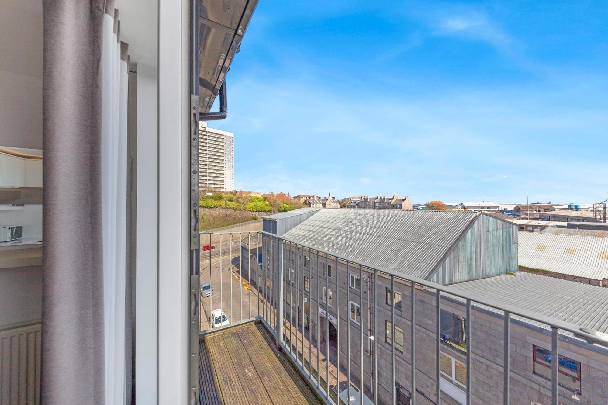 Mearns Street Penthouse - Grampian Lettings Ltd * Aberdeen